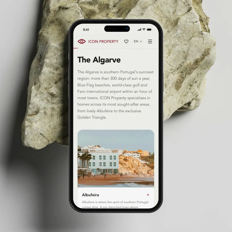 Guia do Algarve da ICON Property num iPhone